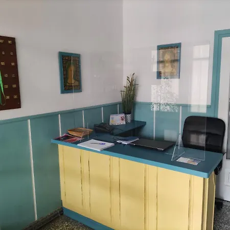 Konukevi Residencia Universitaria Alto De Miranda - Resisantander
