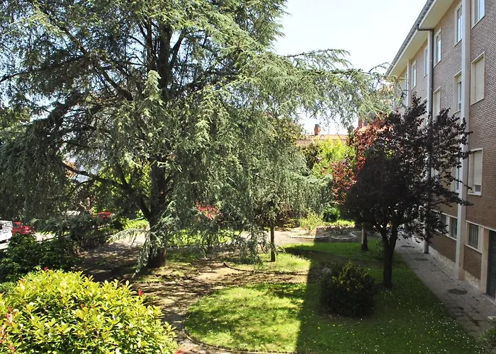 Residencia Universitaria Alto De Miranda - Resisantander